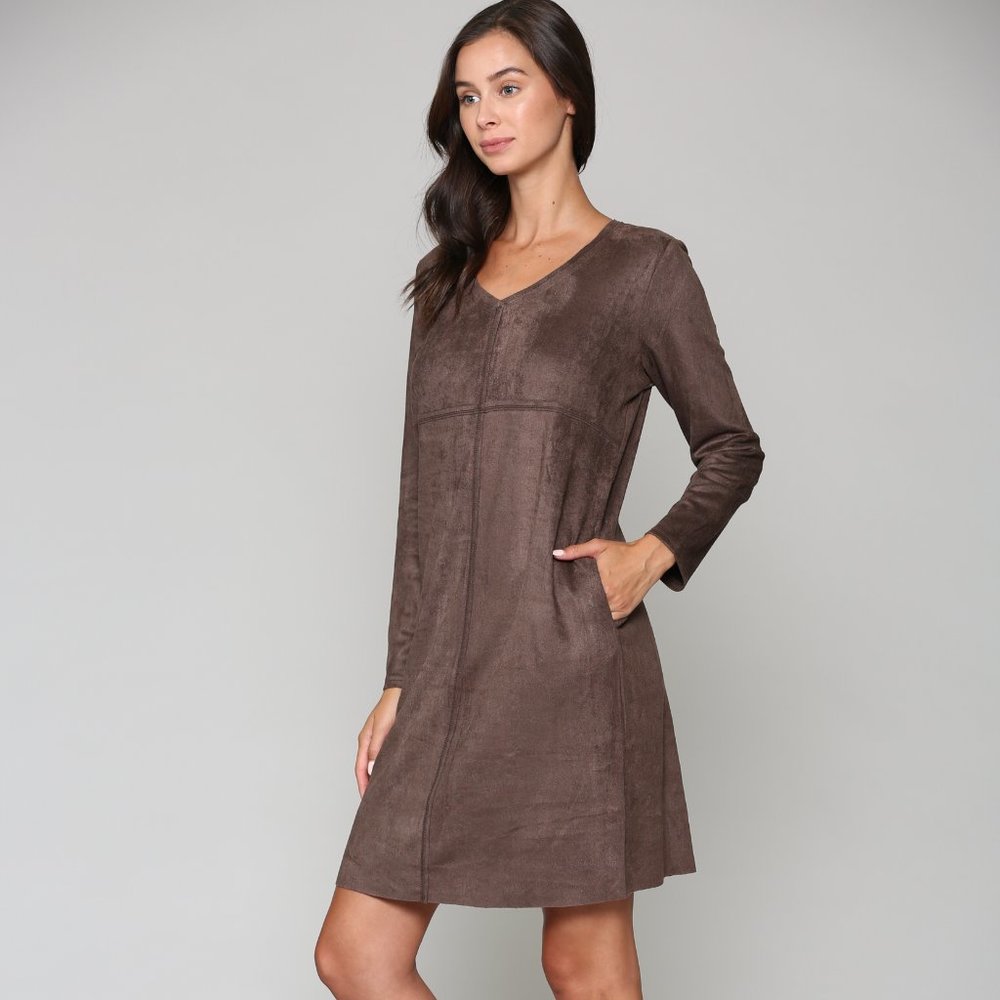 Aurora V-Neck with Pockets